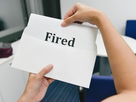 Ilustrasi pemecatan