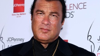 Aktor kawakan Steven Seagal juga menjadi duta bagi platform penyedia ICO bernama Bitcoiin. (Foto: GettyImages)