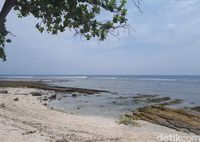  Pantai Tanjung Setia  Surga Peselancar Dunia di Lampung