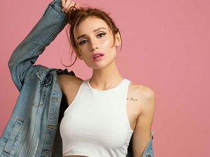 Carolina Passoni, Setan Mengerikan yang Ternyata Cantik Banget!
