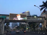 Videotron yang ada di depan FX.