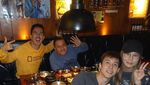 Di Korea hingga Afrika, Ini Gaya Keren Joe Taslim Saat Makan dan Ngopi