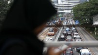 Pemprov DKI Jakarta melakukan penataan Jalan Sudirman – MH Thamrin sepanjang 7,1 kilometer.