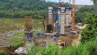 Jembatan Kali Klenteng berada di ruas tol Salatiga-Kartasura, Seksi 3 dan 4 tol Semarang-Solo sepanjang 32 km. Jembatan ini menjadi titik kritis fungsionalnya ruas Salatiga-Kertasura secara penuh. Foto: dok. Kementerian PUPR