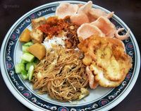 Mampir ke Kawasan Pasar Lama, Jangan Lupa Cicip 5 Makanan Ini