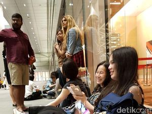 Antre Semalaman, Fans Rela Tak Mandi demi Robert Downey Jr