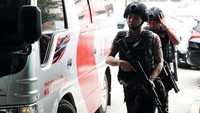 Pimpinan Majelis Mujahidin Indonesia (MMI) tiba di Rumah Sakit Cipto Mangunkusumo (RSCM), Jakarta Pusat dengan pengawalan ketat.