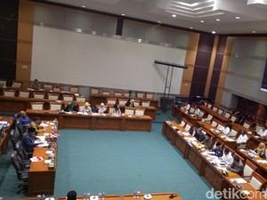 Ini Hasil Rapat Komisi VIII DPR-Menag soal Penipuan Umrah Murah