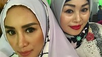 Ia juga mengungkapkan ingin bertemu dengan jodoh yang baik usai bercerai dari suami terdahulu. Foto: Instagram/shintabachir