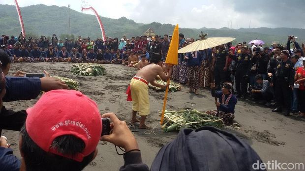 Labuhan di Parangkusumo