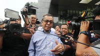Terkait kasus ini, KPK juga menyita rumah milik Emirsyah di Pondok Indah pada Kamis (29/3) lalu. Menurut KPK, rumah itu dibeli oleh keluarga Emirsyah pada 2012 seharga kurang-lebih Rp 8,5 miliar. Rumah itu diduga berasal dari Soetikno. Dalam pengembangan penyidikan, KPK juga saat ini mendalami soal perawatan pesawat.