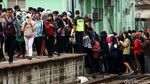 Ngeri! Penumpang di Stasiun Duri Mirip Antrean Mudik Lebaran
