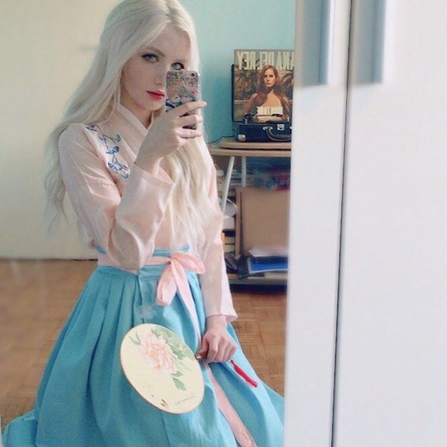 Memang gadis ini bukan orang Jepang asli. Ia hanya mencintai kebudayaan Jepang.  Foto: dok. Instagram