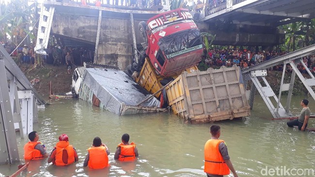 Kementerian PUPR Buka-bukaan Soal Jembatan Babat yang Ambrol