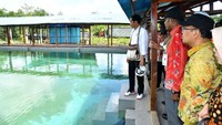 Sedangkan untuk sanitasi, Kementerian PUPR akan menyediakan MCK komunal dan tanki septik komunal yang lengkap dengan penyediaan air sistem penampung air hujan. Istimewa/Kementerian PUPR.