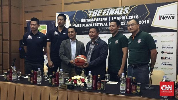 Konferensi pers final IBL antara Satria Muda dan Pelita Jaya berlangsung Selasa (17/4)