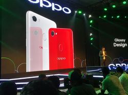 Keramaian Peluncuran Duo Oppo F7
