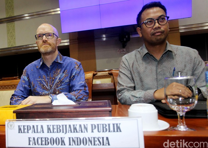 Saat Facebook Indonesia disidang DPR. Foto: Lamhot Aritonang Saat Facebook Indonesia disidang DPR. Foto: Lamhot Aritonang