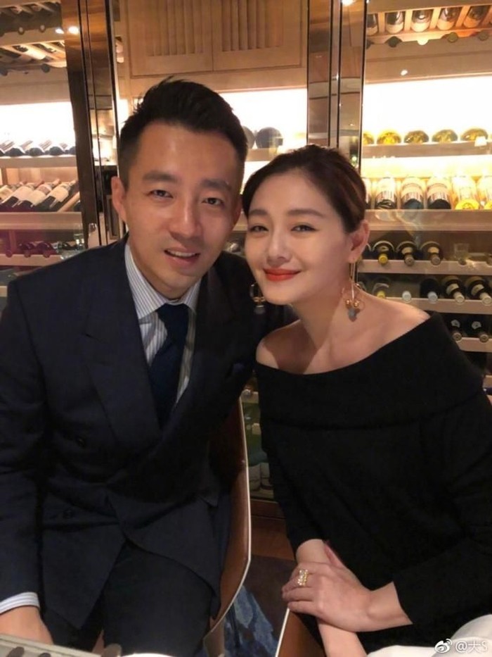 Barbie Hsu dan keluarganya Barbie Hsu dan keluarganya