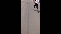 Pelaku ambil langkah seribu. Ia lari terbirit-birit menghindari petugas.