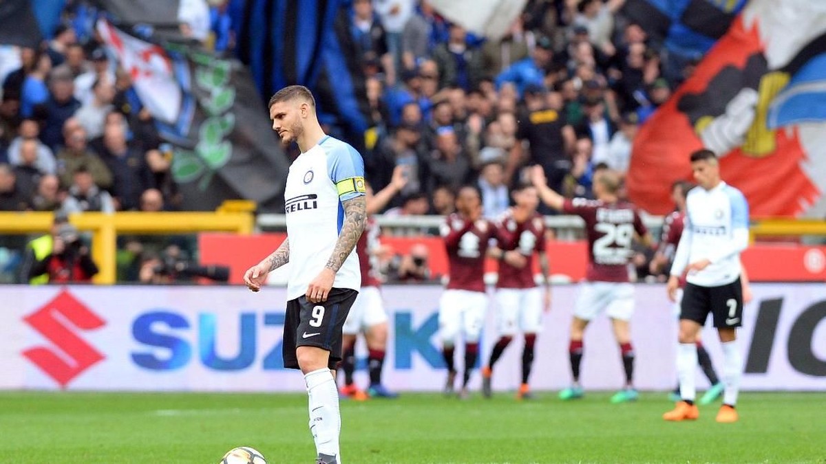 Inter Milan sudah tak bikin gol di tiga laga terakhirnya (Massimo Pinca/Reuters)