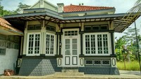 Bangunan kuno bergaya arsitektur China-Eropa ini banyak ditemukan di wilayah Kecamatan Cikoneng dan Kecamatan Sindangkasih (sebelum dimekarkan masih wilayah Cikoneng) (Dadang Hermansyah/detikTravel)