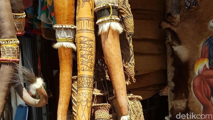 Pasar Hamadi tempat belanja Koteka di Jayapura, Papua