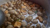 Bakso Gondrong : Ini Bakso Urat dan Bakso Telur yang Paling Populer di Tebet