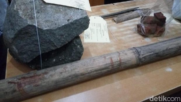 Barang bukti yang diamankan polisi. 