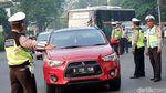 Pemberlakuan Ganjil Genap di Pintu Tol Cibubur 2