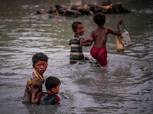 Coxz Bazar Longsor dan Banjir, Pengungsi Rohingya Terusir