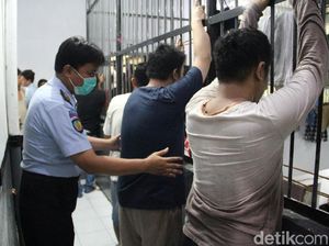 Razia Besar-besaran di Medaeng, Petugas Sita Garpu hingga Gergaji