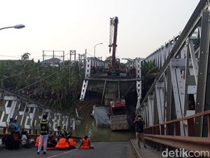 Jembatan Babat Ambrol: Daya Tahan 45 Ton, Dilewati Beban 120 Ton