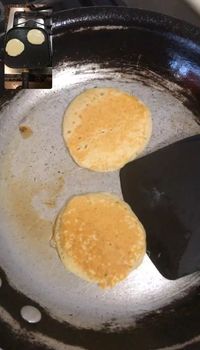 So Sweet! Pasangan 'LDR' Ini Masak Pancake Bareng Via 