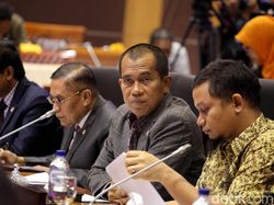 Facebook Indonesia Disidang Komisi I DPR