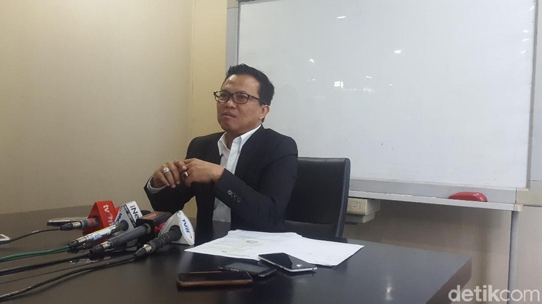 Pengacara: Istri Bos Abu Tours Tengok Anak di Singapura, Bukan Kabur Pengacara: Istri Bos Abu Tours Tengok Anak di Singapura, Bukan Kabur