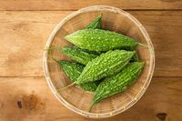 Segar Pahit Jus Pare Efektif Turunkan Berat Badan