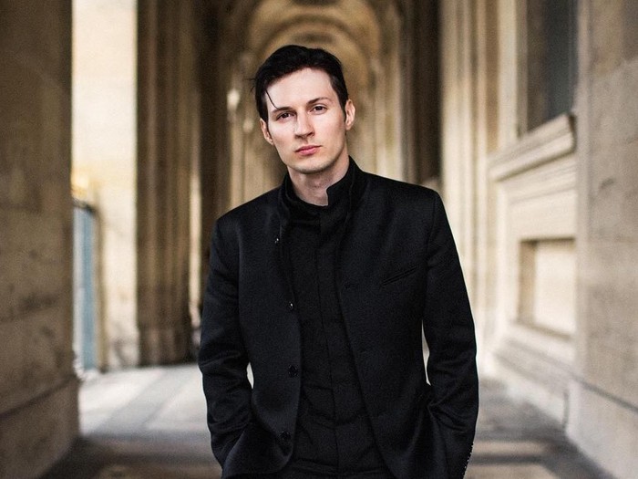 Pavel Durov, Anak Tiri di Negeri Sendiri