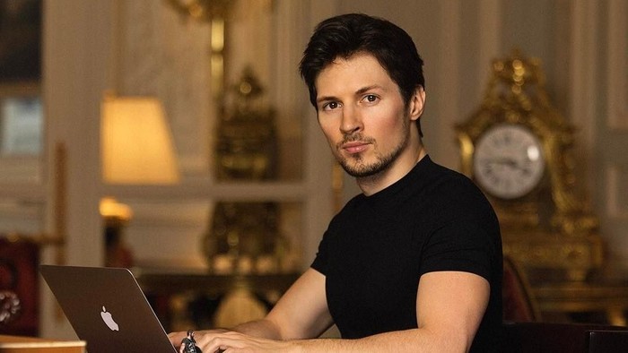 Pavel Durov, Anak Tiri di Negeri Sendiri