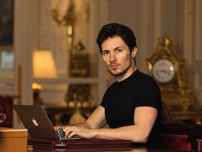 Pavel Durov, Anak Tiri di Negeri Sendiri