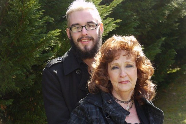 Menurut Gary, Almeda adalah wanita yang dia inginkan selama ini. Gary mengaku beruntung bisa memenangkan hati Almeda. Foto: istimewa