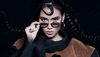 Ayu Ting Ting tampak beda di sebuah sesi pemotretan belum lama ini. (Dok. Instagram/ayutingting92)