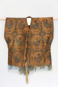 Cerita di Balik Kaus Berusia 1.000 Tahun yang Dijual Rp 9 Miliaran