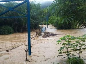 Foto: Banjir Bandang Genangi 2 Kecamatan di Jambi