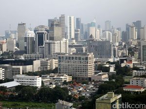Ekonomi RI Lampu Kuning, Masih Jauh dari Krisis?