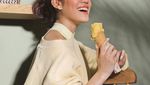 Ini Bukti Kalau Si Cantik Sheryl Sheinafia Doyan Makan Es Krim!