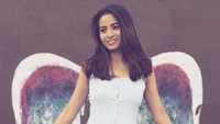 Cantiknya Acha memakai dress (septriasaacha/Instagram)