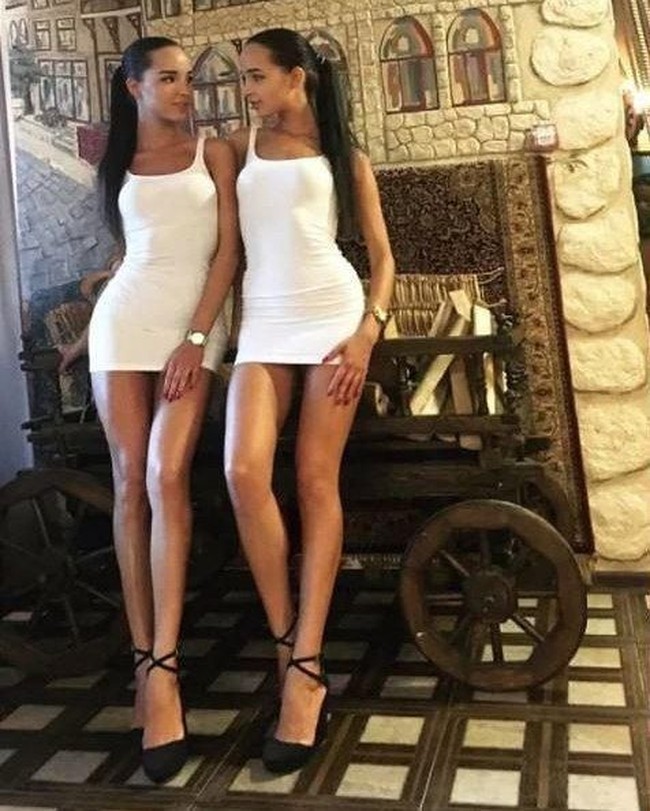 Adel dan Alina Fakhteeva mengatakan ingin mencari suami kaya yang bisa membawa mereka kepada kehidupan yang lebih baik. Foto: Instagram Alina Fakhteeva