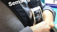 Putri Marino tampil sangat sederhana namun tetap menawan. Foto: Instagram Chicco Jerikho