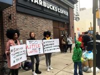 Dua Pria Korban Rasis di Starbucks Dapat Biaya Kuliah Gratis